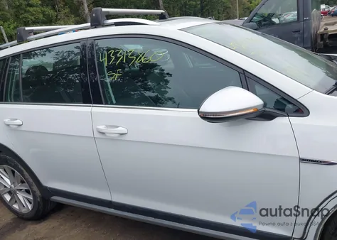 2017 Volkswagen Golf Alltrack Tsi S/Tsi Se/Tsi Sel z USA, uszkodzony, nr VIN 3VWH17AU3HM519785